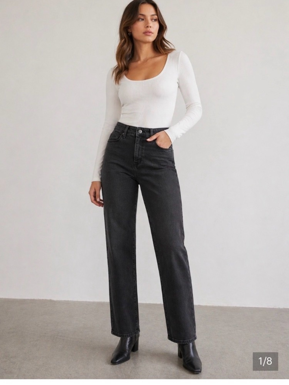 Hudson women’s straight Jeans size 4